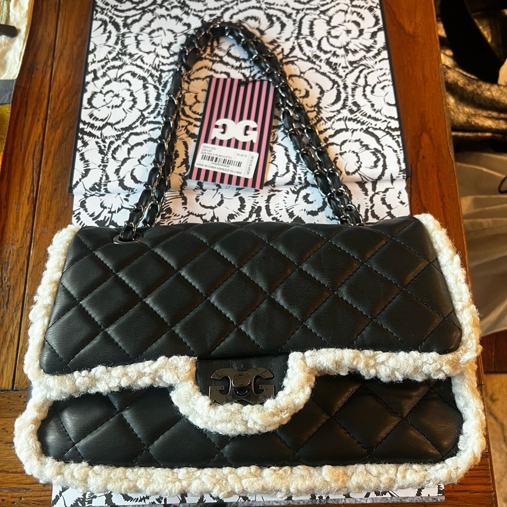 NWT GILDA PARIS Black Quilted Fur Baguette Bag Crossbody with Gunmetal Chain